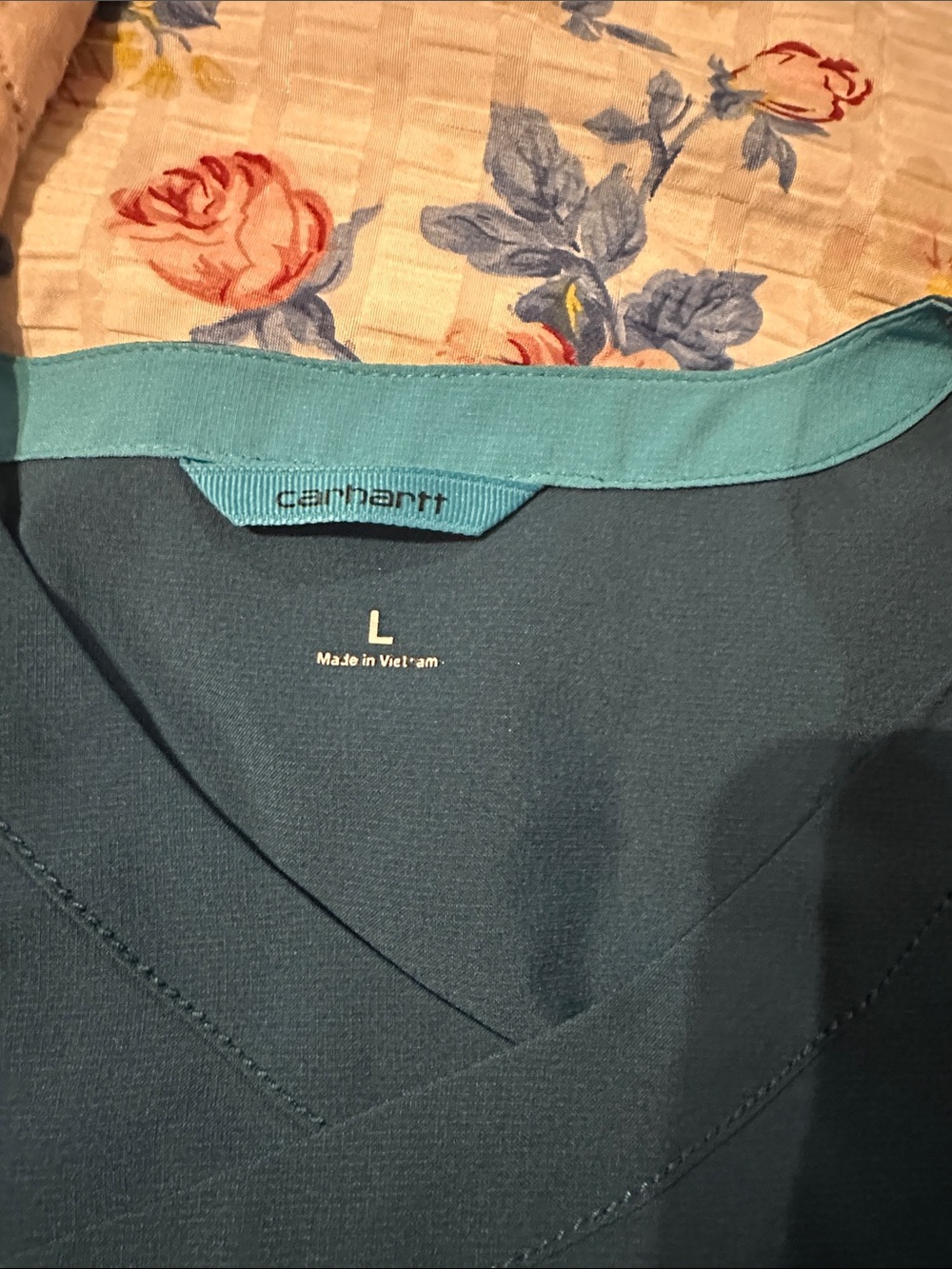 Carhartt green scrub Pants with Teal Accent Loop: top and bottom set. - Picture 7 of 7